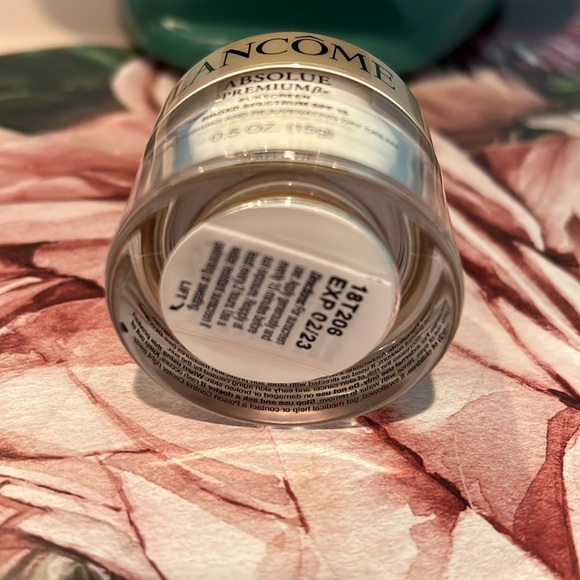 Lancom Premier broad spectrum SBF 15 day cream - Picture 3 of 3